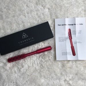 Cosmetic face roller